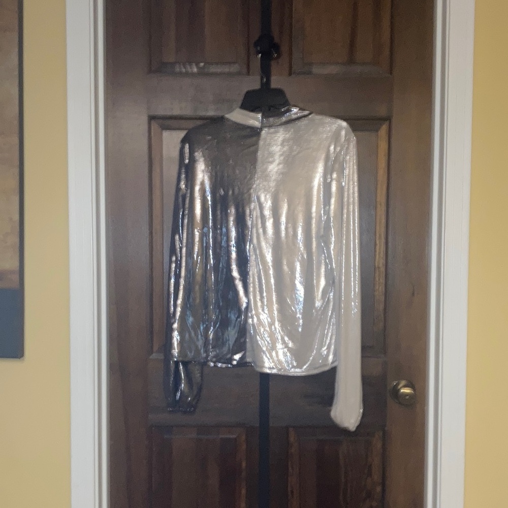 Ces Femme Metallic Silver and Cream/Gold Blouse - Picture 5 of 6